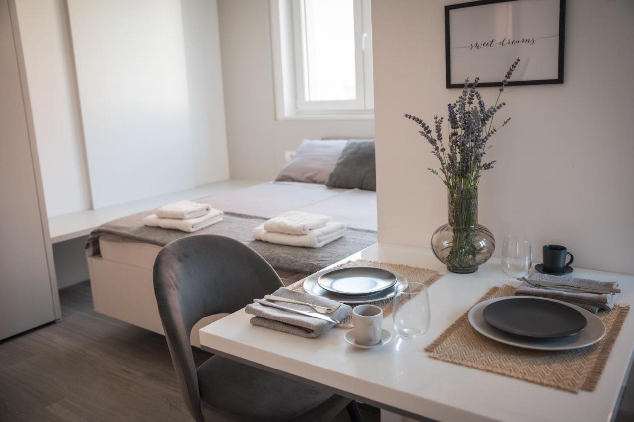 קופר Villa Capris Apartments מראה חיצוני תמונה